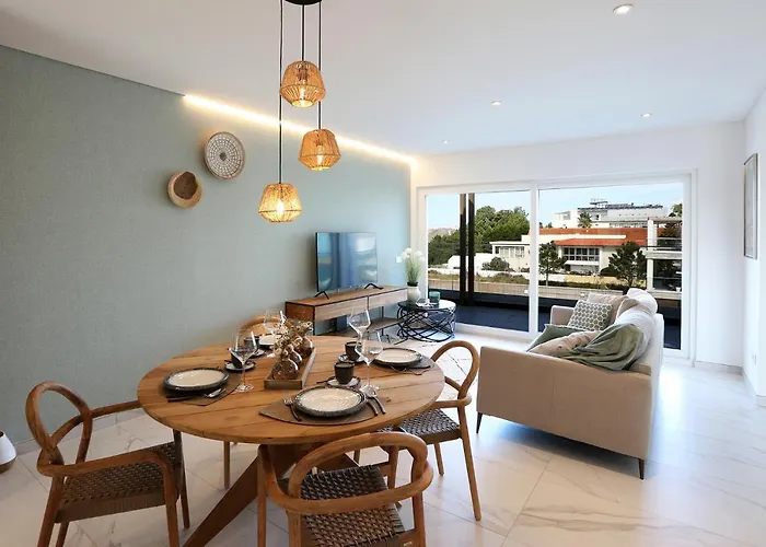 דירה T2-marina Mar-condominio De Luxo נאזרה